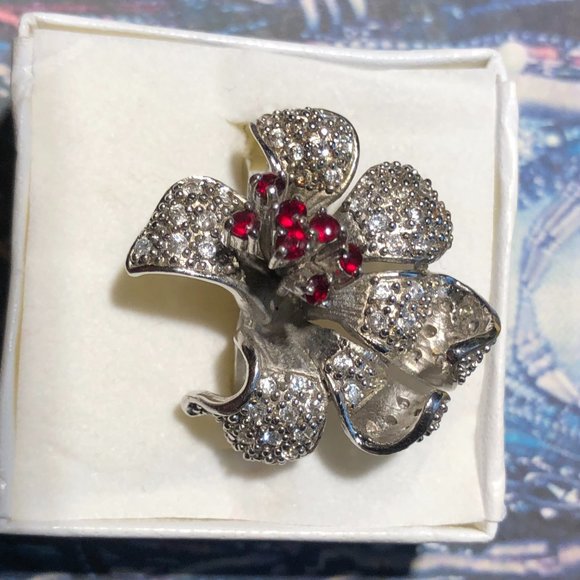 OVERSIZED TIGER LILY FLOWER RHODIUM PLATED RING - Picture 3 of 16